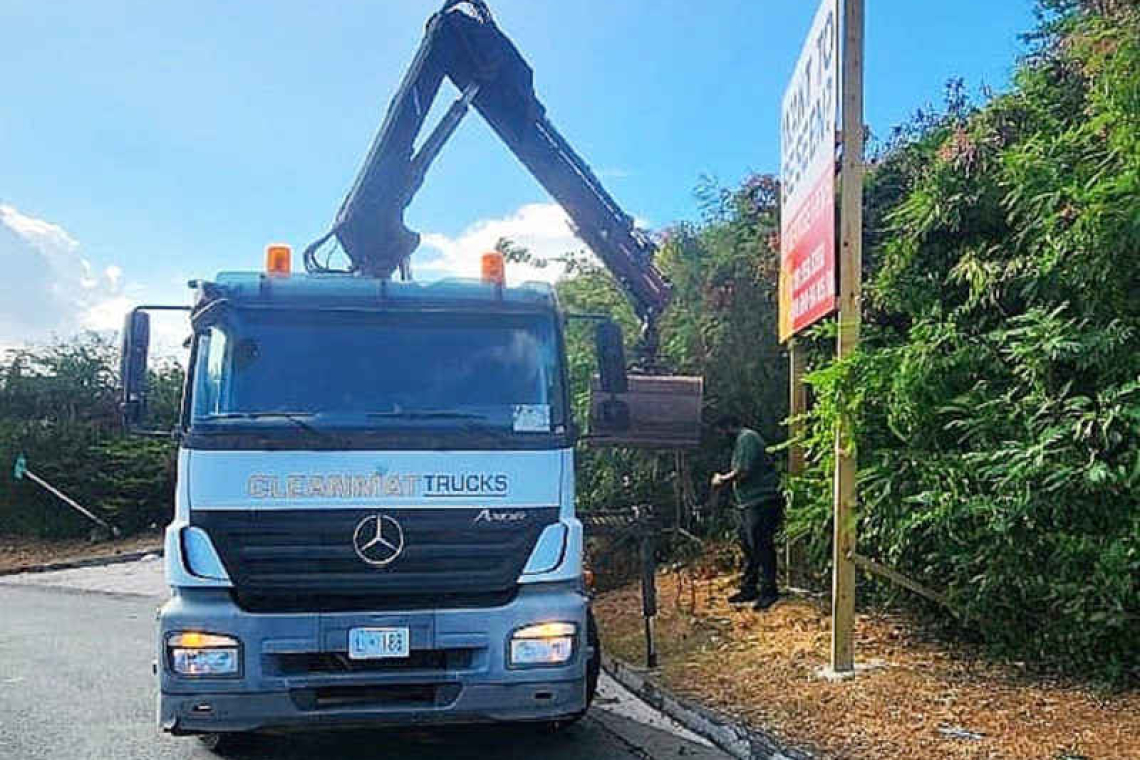 VROMI to crack down on illegal  billboards in Simpson Bay, Maho