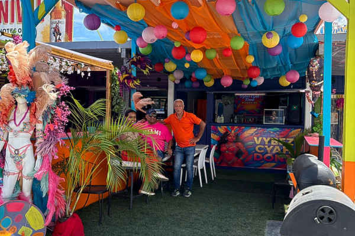 Vybes Cyan Done wins inaugural  Kooyman Booth Holders Comp.