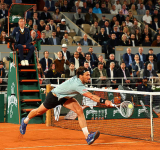 Sinner tames Rinderknech at French Open for winning Grand Slam return