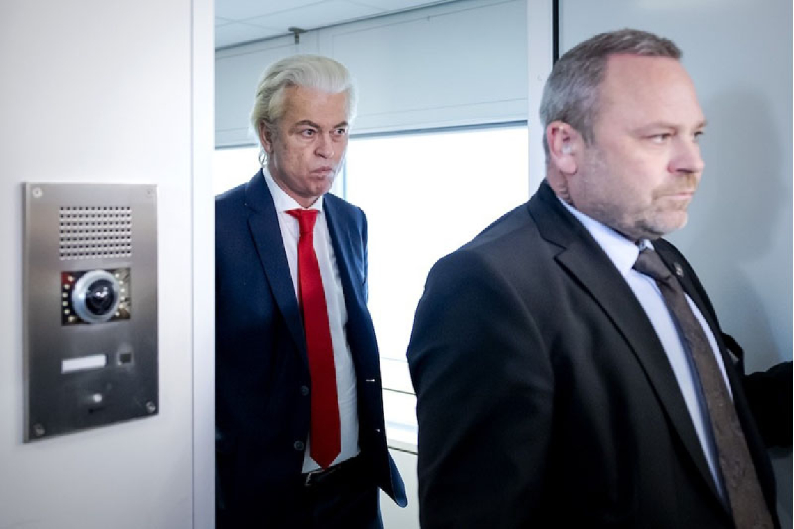 Dutch govt. collapses  after just 11 months