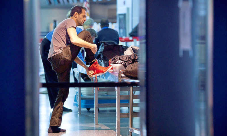 TSA ends shoes-off policy for  US airport security screening