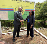 Dutch, French unite for symbolic  launch of the clean-up campaign