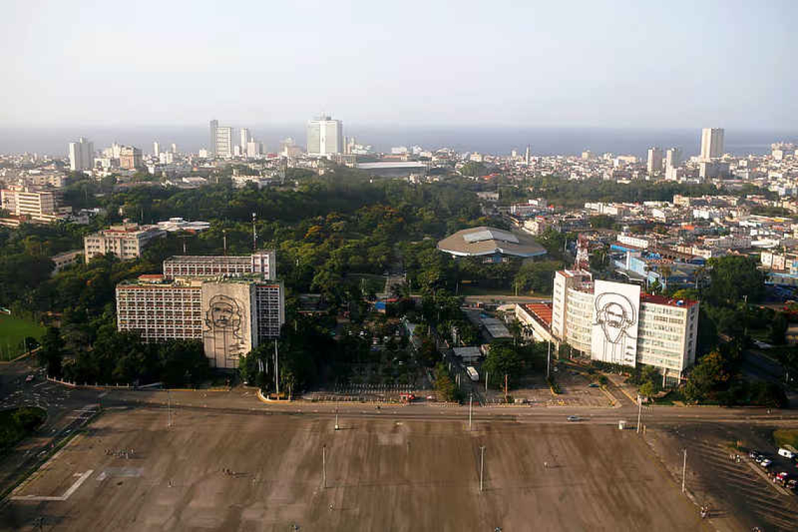 Cuban minister under pressure for  saying country has no beggars
