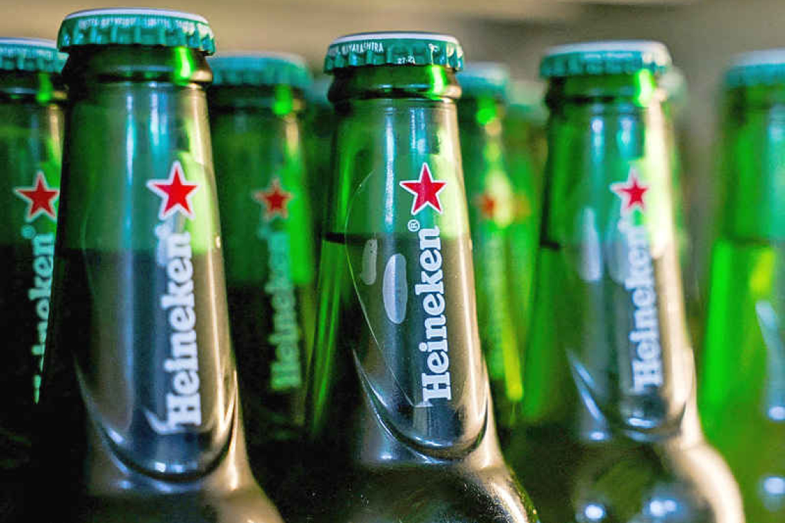 Heineken shares slide 8% over tariff uncertainties
