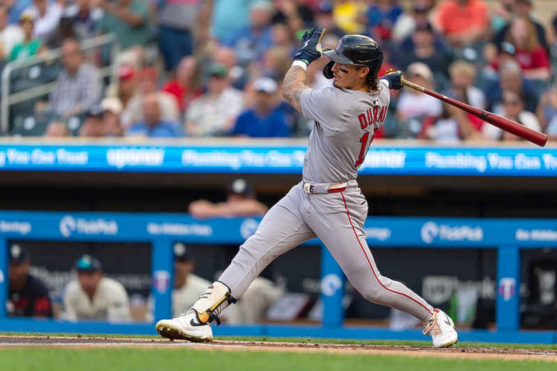 Red Sox bash four HRs in rout of Twins