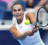 Sabalenka survives three-set battle against Raducanu   