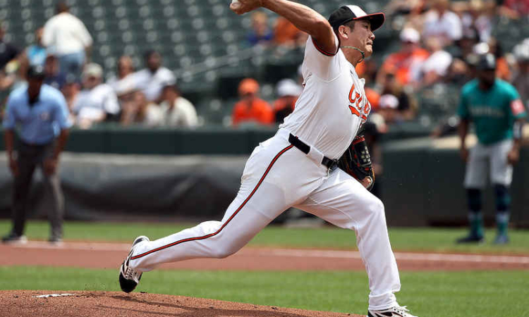 Opportunistic Orioles take rubber match over Mariners