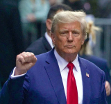 In huge win for Trump, court throws  out half-billion-dollar fraud penalty