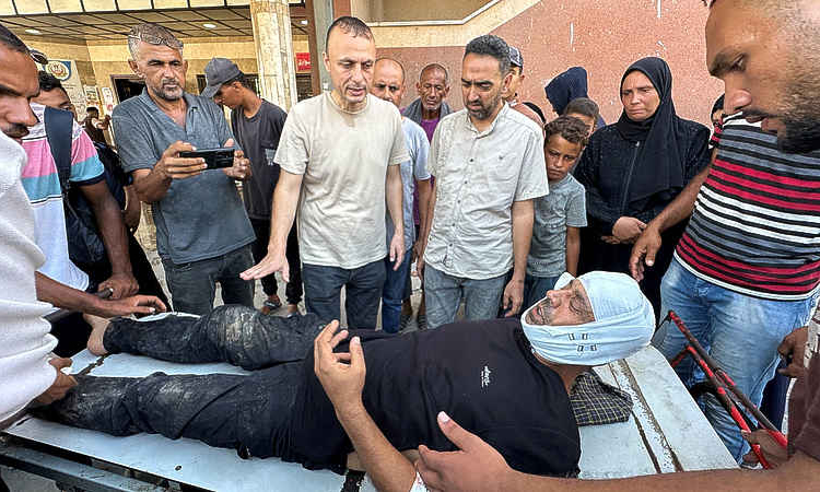 Israeli army hits Gaza hospital,  killing 20, including 5 reporters