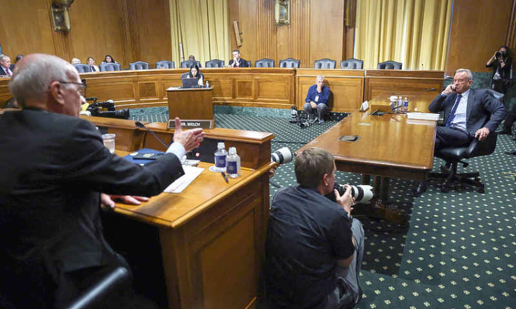 US senators pit Kennedy against  Trump on recent vaccine policy
