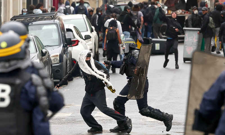 'Block Everything' protests sweep across France, scores arrested