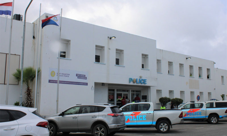 KPSM arrests 40-yr-old suspect  on gun-related charges in Cay Bay