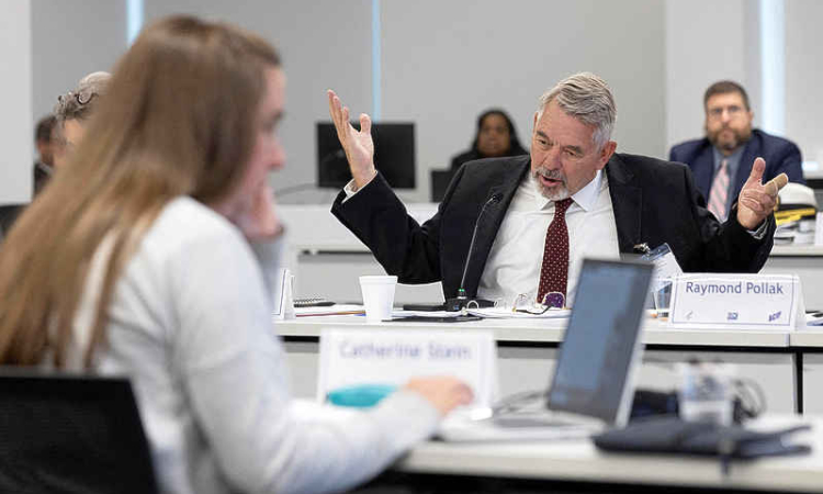 Kennedy advisers vote against MMRV shot for kids under 4