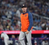 Report: Astros to bring back manager Joe Espada, GM Dana Brown
