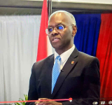 Holiday presents ‘Vision 2035’ seven-point  agenda to guide St. Maarten’s development