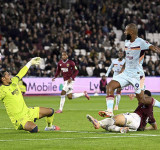 Brentford cruise to victory at hapless West Ham