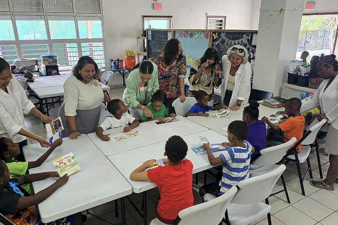 Island Gems donates  furniture to ASA