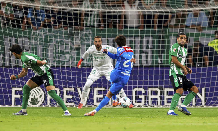 Simeone and Baena strike as Atletico beat Betis to extend unbeaten run