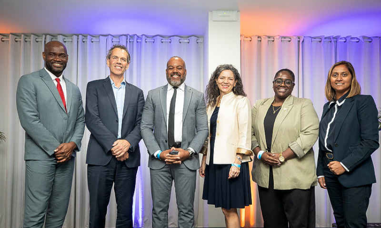 CBCS presents financial  sector strategic review report