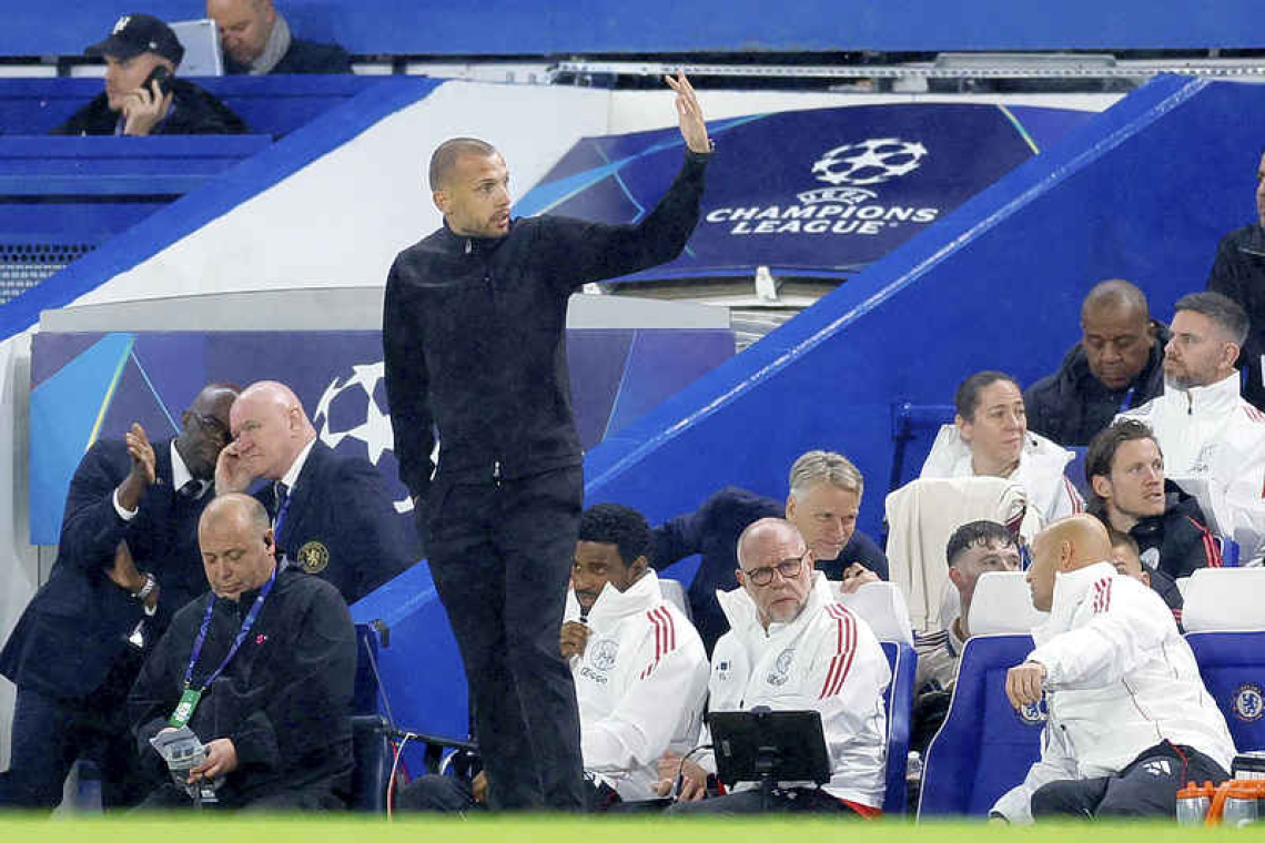 Ajax Amsterdam sack coach John Heitinga