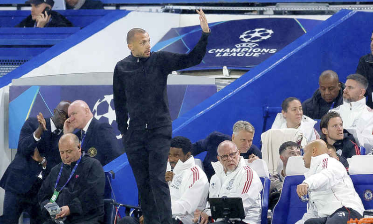 Ajax Amsterdam sack coach John Heitinga