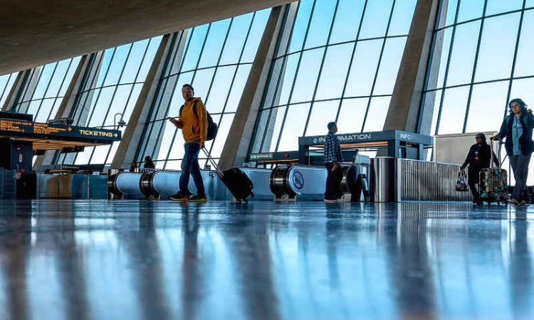 US government opens back up,  deep political divisions remain