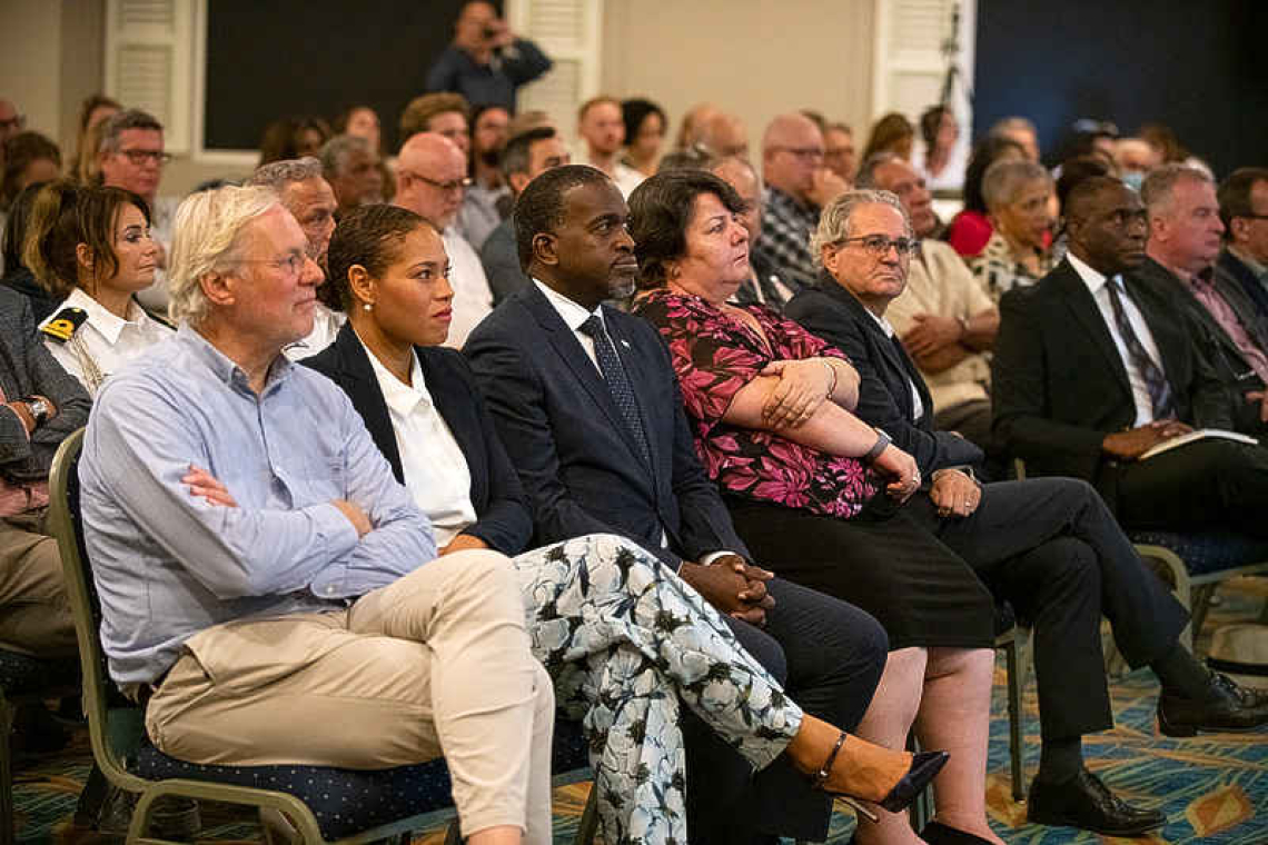 DCNA and CARMABI unite regional  experts to tackle coastal water quality