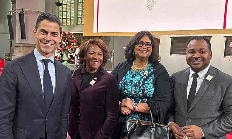 Arrindell attends extraordinary Dutch  Parliament session on WWII anniversary