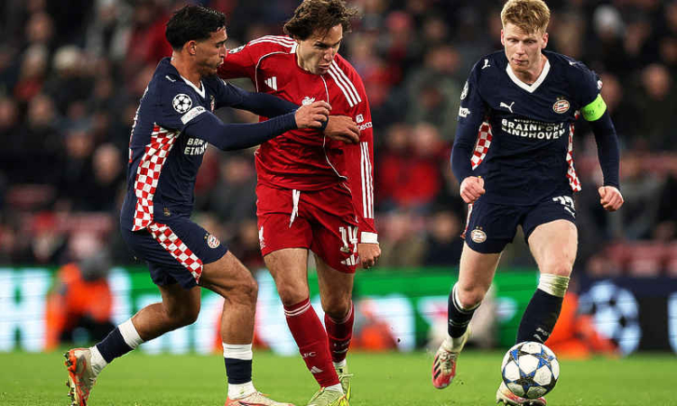 PSV Eindhoven stun Liverpool with 4-1 thrashing at Anfield