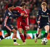 PSV Eindhoven stun Liverpool with 4-1 thrashing at Anfield
