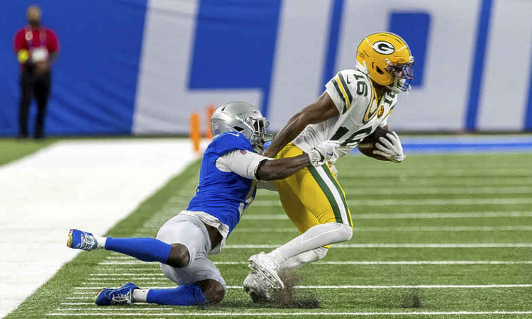 Jordan Love throws four TD passes, leads Packers over Lions