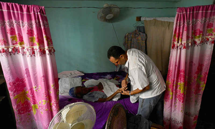 Cuba says 33 have died of mosquito-  borne illnesses as epidemic rages