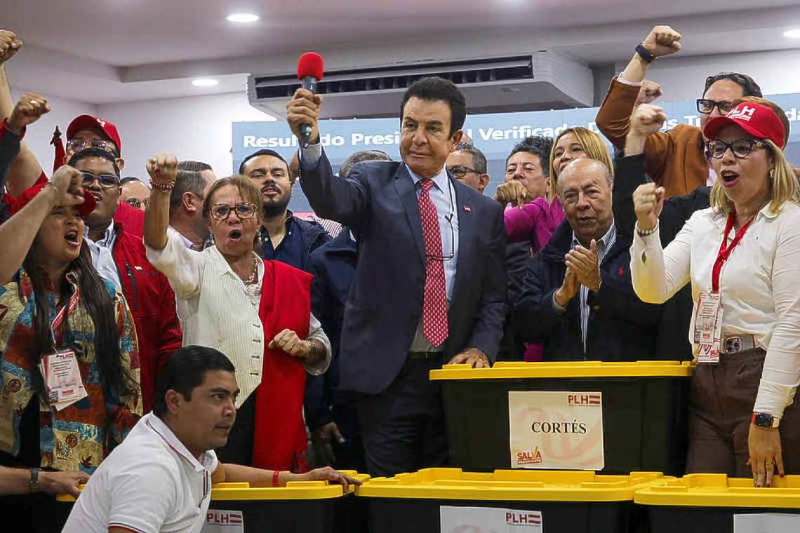 Seniors receive certificates after  finishing technology programme