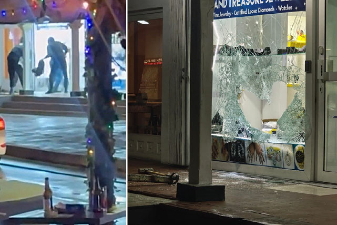 Armed robbery shocks Maho: Thieves  hammer through jewelry store glass