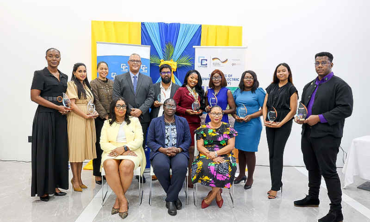    CARICOM honours women  and youth in sustainable energy