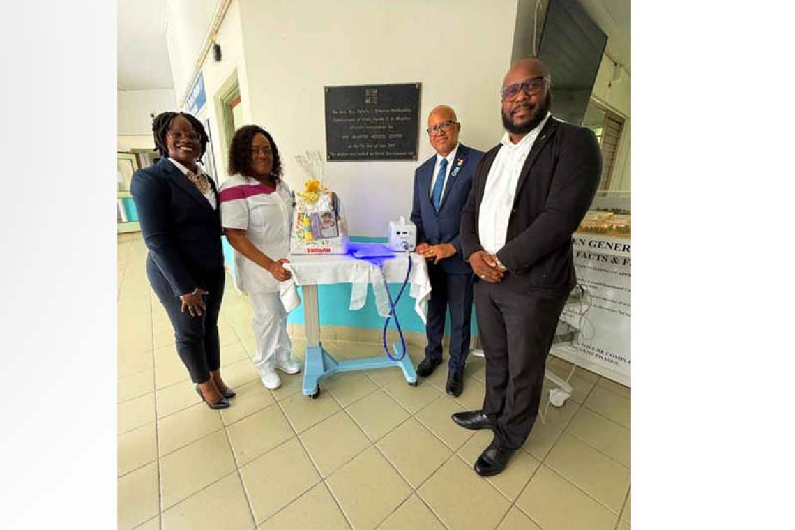 Rotary Club of St. Martin Sunset donates  bili blanket to SMMC pediatric department