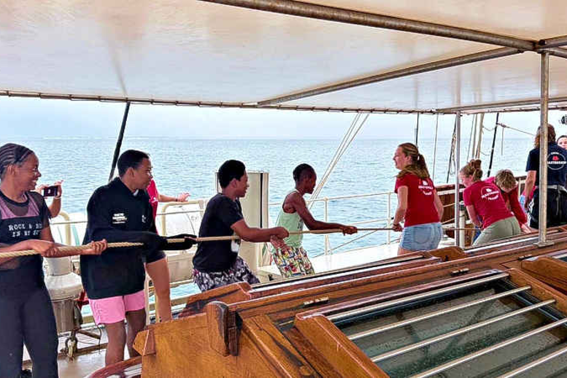 Collège Mont des Accords students  enjoy Maritime Experience Day