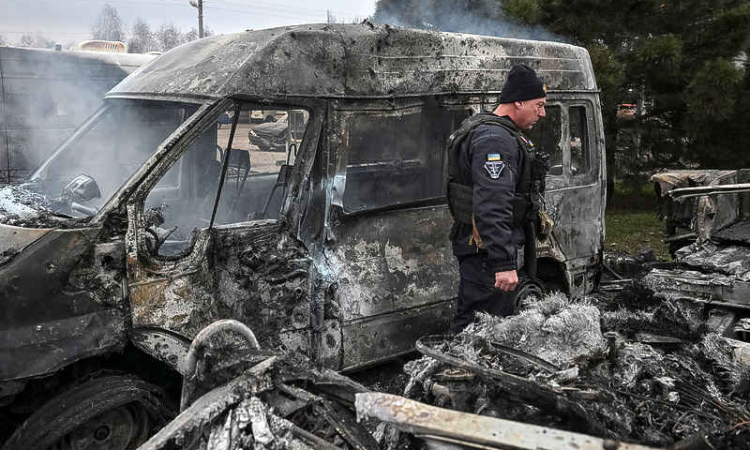 Ukraine drops NATO goal as Trump envoy sees progress in peace talks