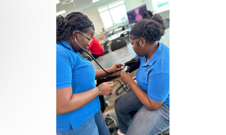 St Maarten Academy: CAPE prog. offers  associate degree, global university access