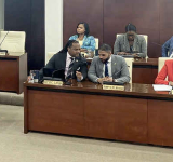 Parliament unanimously adopts  Climate Action Declaration