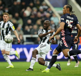 Newcastle ease to 3-0 win over PSV to book knockout place