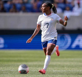 USWNT great Crystal Dunn retires from soccer at 33