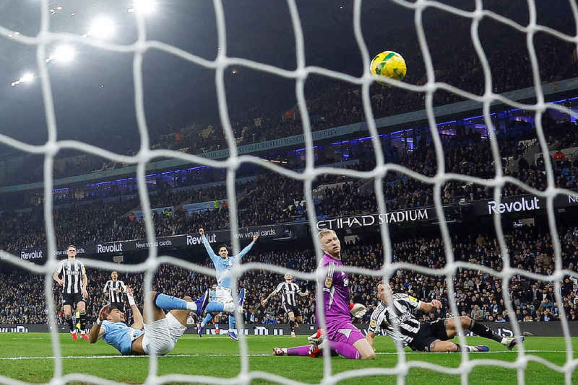 Man City thump Newcastle to reach League Cup final