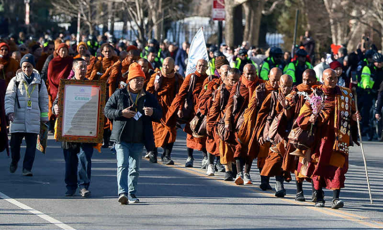 Walk for peace: Buddhist monks arrive  in Washington after 2,300-mile journey