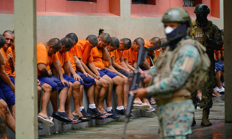 Ecuador prison deaths climb again  despite Noboa security strategy