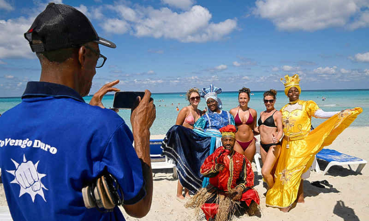 Sun, sand and empty beaches: Trump  oil squeeze chokes Cuba's tourism