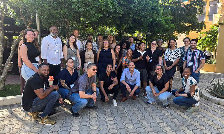 Aarti Baran leads resilience and  self-defense training in Aruba