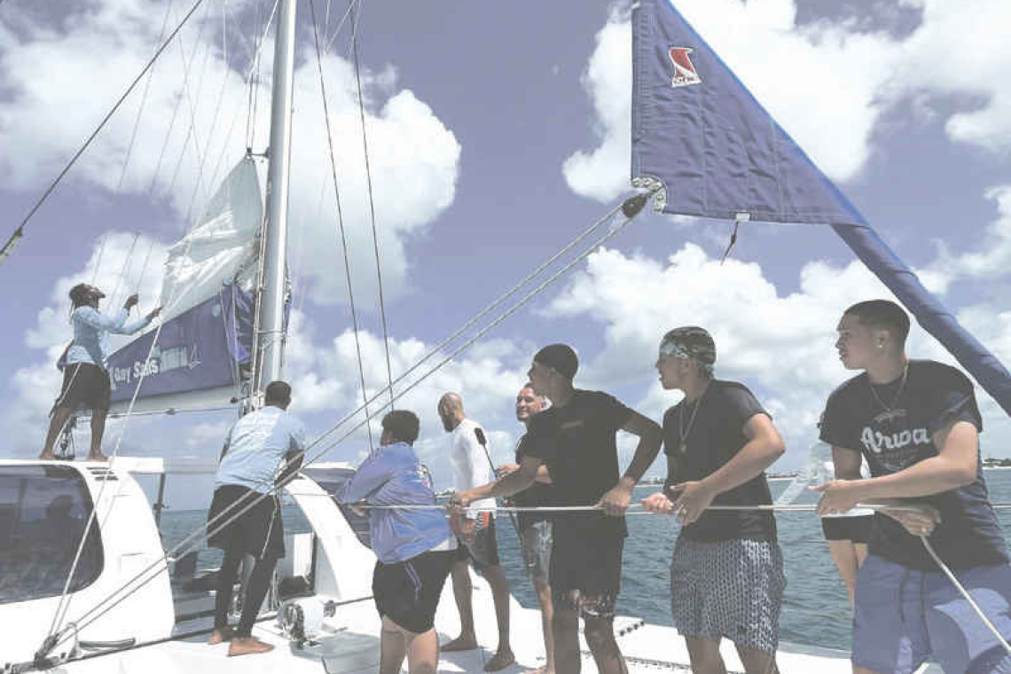 From Sea to Sail: YELP youth experience teamwork beyond Saba