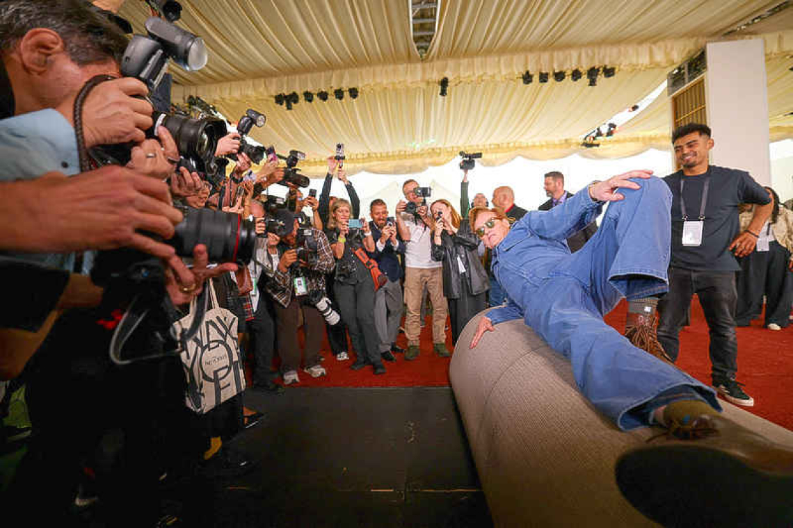 Sinners and One Battle After Another face off at drama-filled Oscars