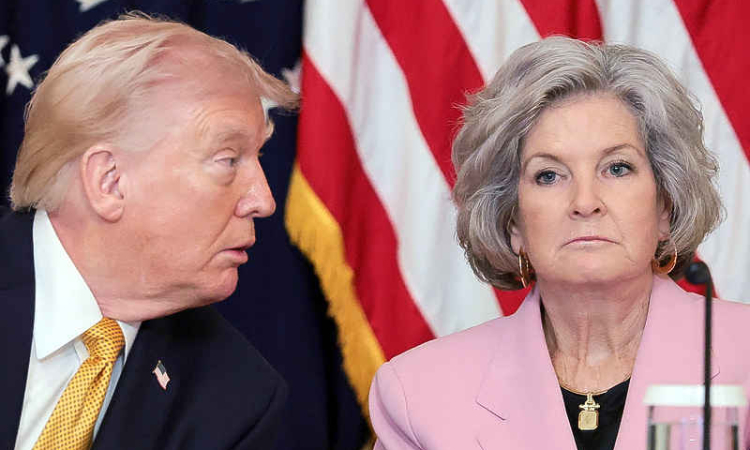 Chief of staff Wiles has early-stage  breast cancer, will continue working